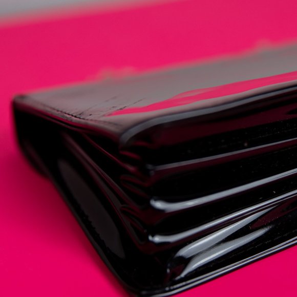 Mini 1950’s Patent Leather Handbag w/ Gold Chain - Picture 11 of 11